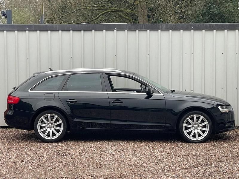 Used Audi A4 150 HP (110 kW) 2014 Black Estate