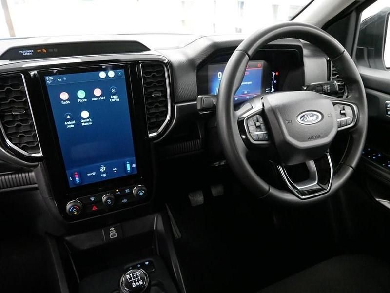 Used Ford Ranger XLT 170 HP (125 kW) 2023 White Pickup