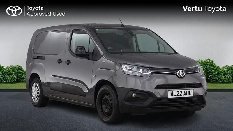 Used Toyota Proace City City 100 kW (136 HP) 2022 MPV