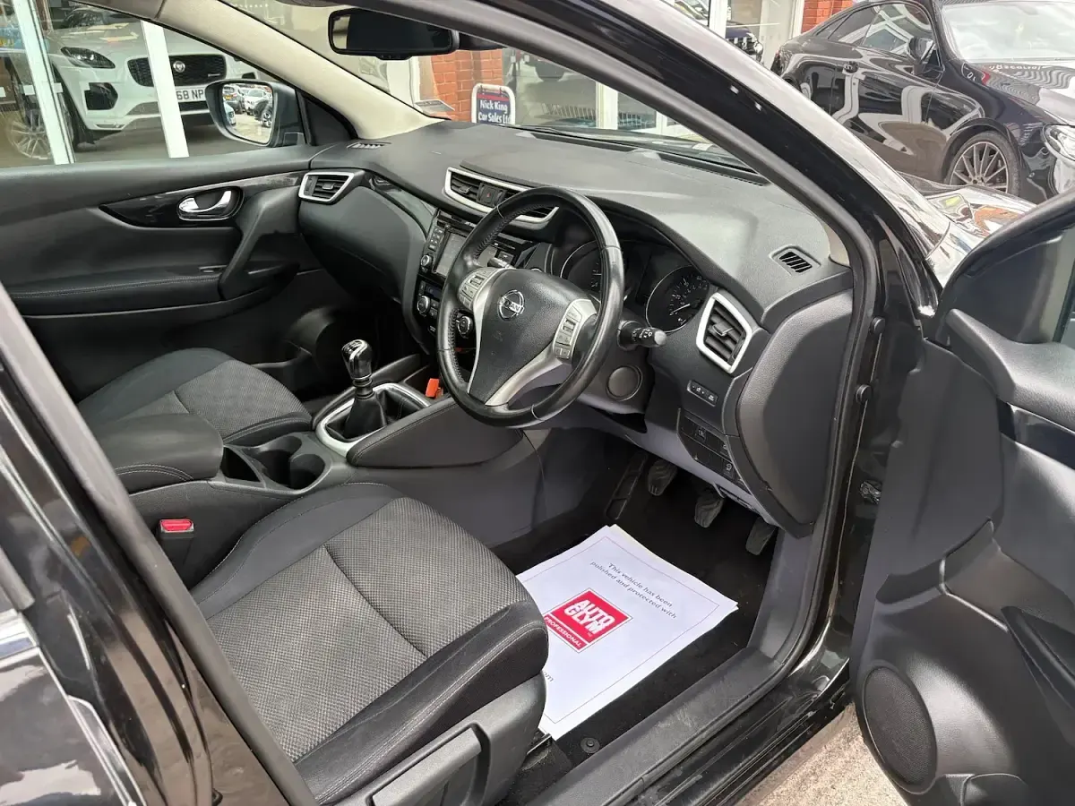 Used Nissan Qashqai Acenta Premium 2014 Black SUV