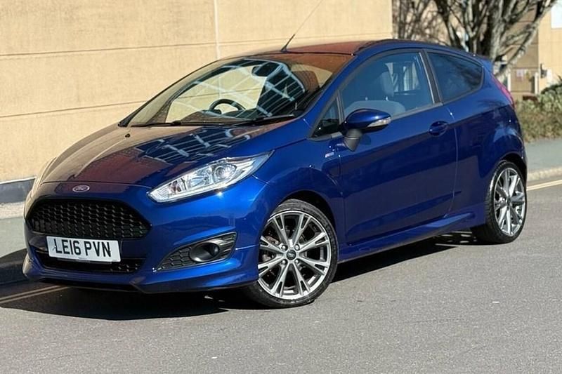Used Ford Fiesta ST-Line 140 HP (102 kW) 2016 Blue Hatchback