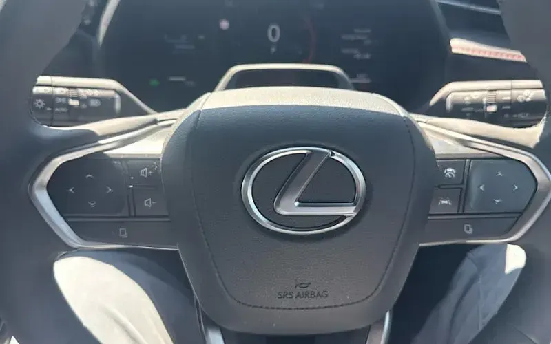 Used Lexus LBX 136 HP (100 kW) 2024 Grey SUV