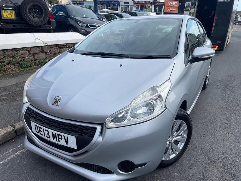 Silver Used 2013 Peugeot 208 Access Hatchback | £3,950 (Fair price) - Image 1/4