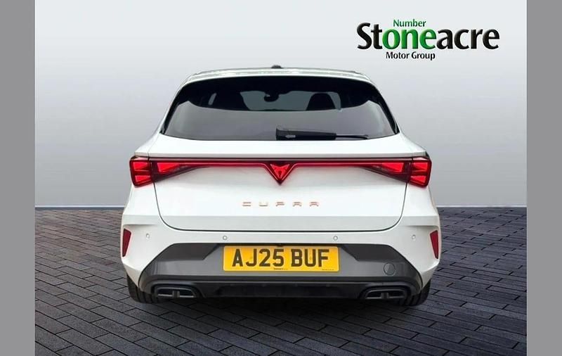 New Cupra Leon 148 HP (108 kW) 2025 White Estate