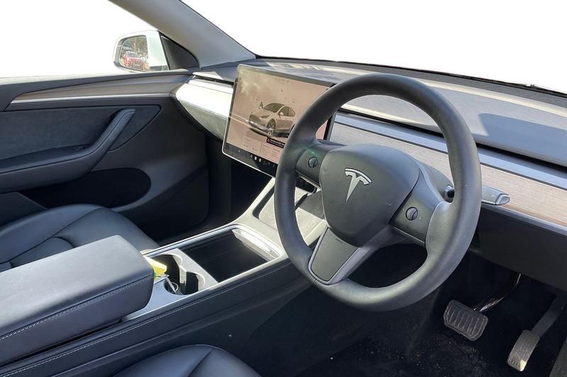 Used Tesla Model Y Long Range AWD 85 kW (116 HP) 2022 White SUV