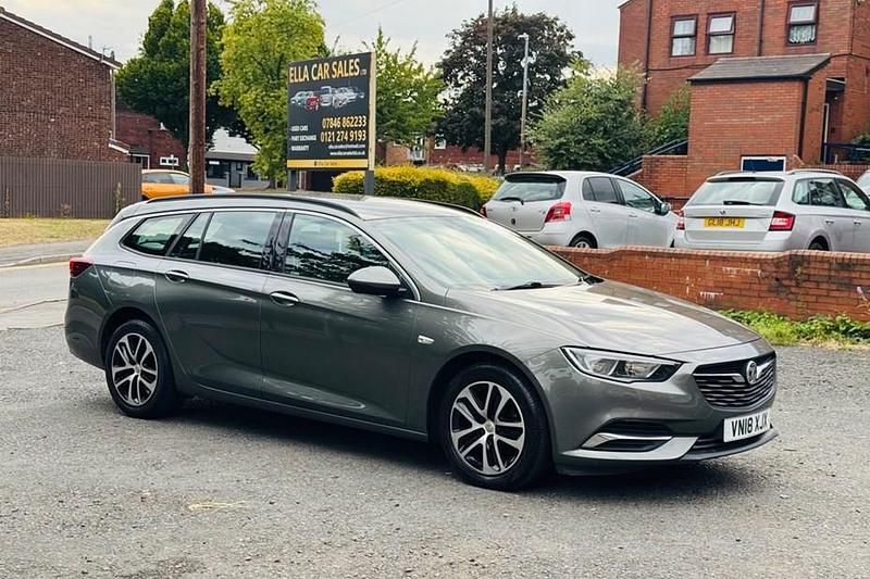 Grey Used 2018 Vauxhall Insignia Design Edition Estate | £5,999 (Good price) - Image 1/1
