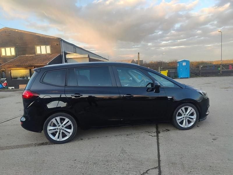 Used Vauxhall Zafira SRi 2016 Black MPV