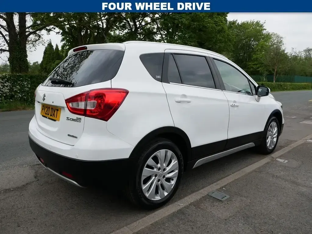Usado Suzuki SX4 S-Cross SZ5 140 CV (102 kW) 2020 Blanco SUV