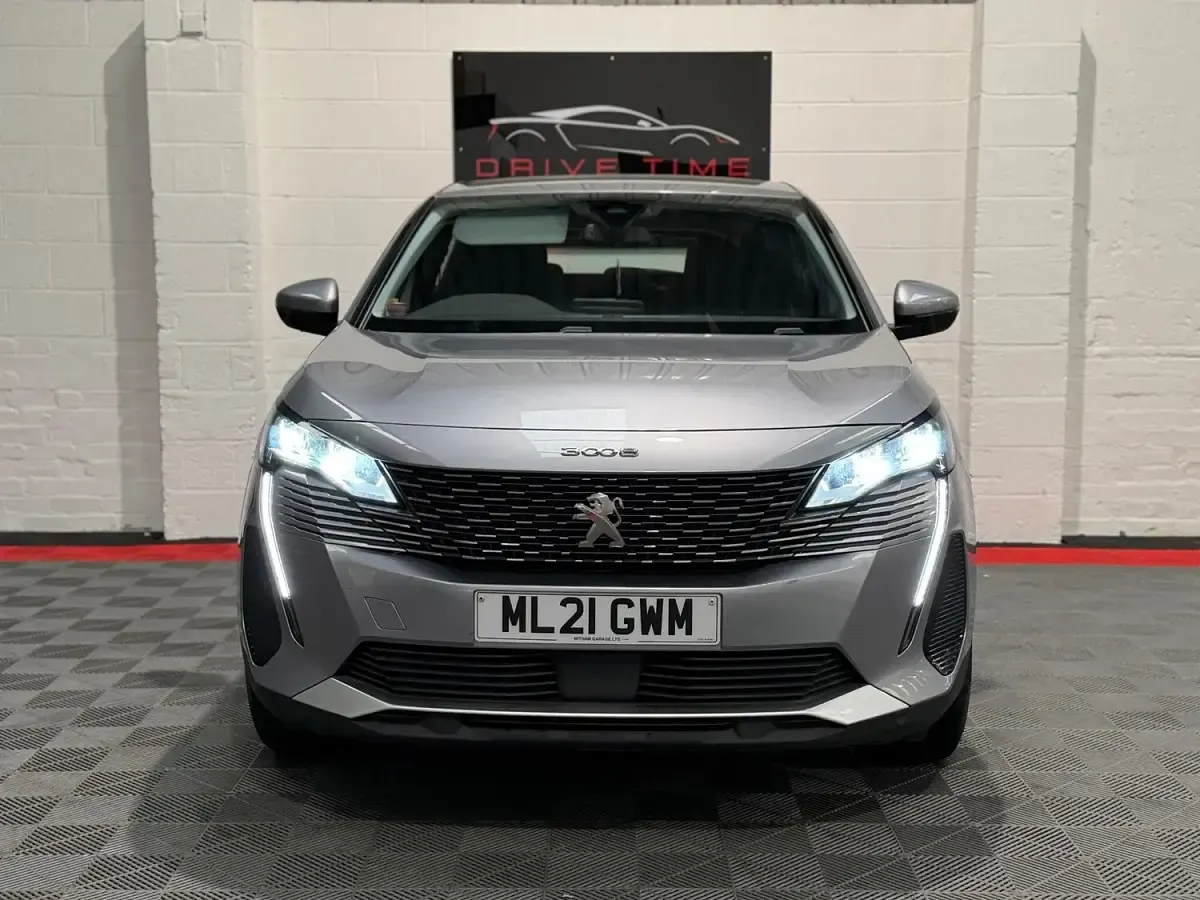 Used Peugeot 3008 Active Premium 131 HP (96 kW) 2021 Grey SUV