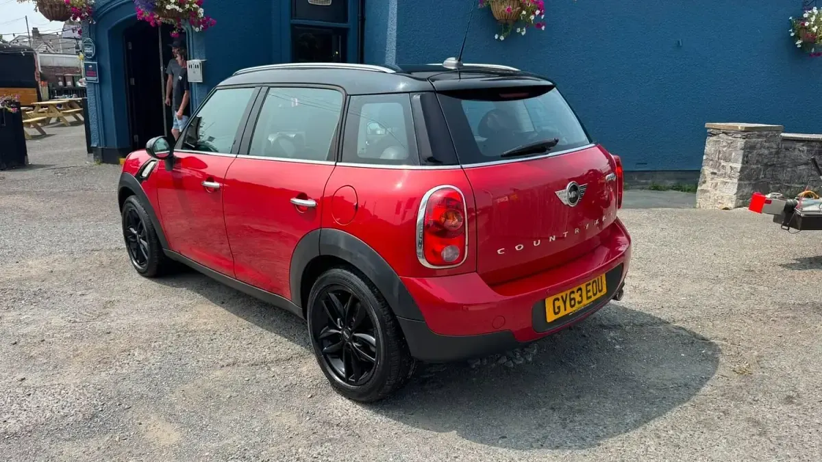 Used Mini Cooper D 2013 Red Hatchback