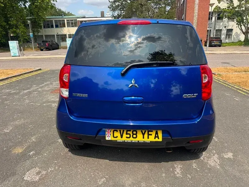 Used Mitsubishi Colt 95 HP (69 kW) 2009 Blue Hatchback
