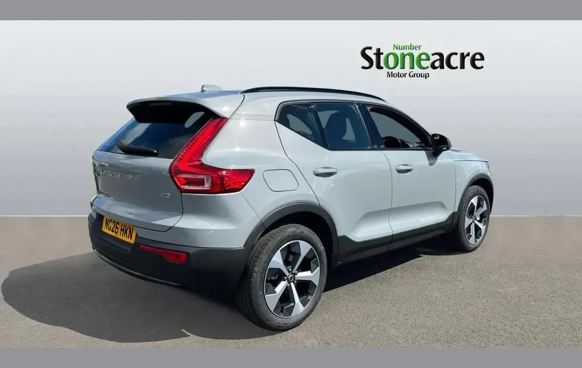 New Volvo XC40 Plus 161 HP (118 kW) 2026 Grey SUV