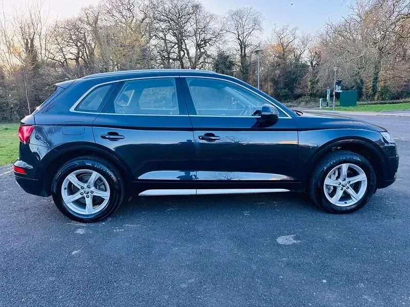 Used Audi Q5 Sport 190 HP (139 kW) 2019 Blue SUV