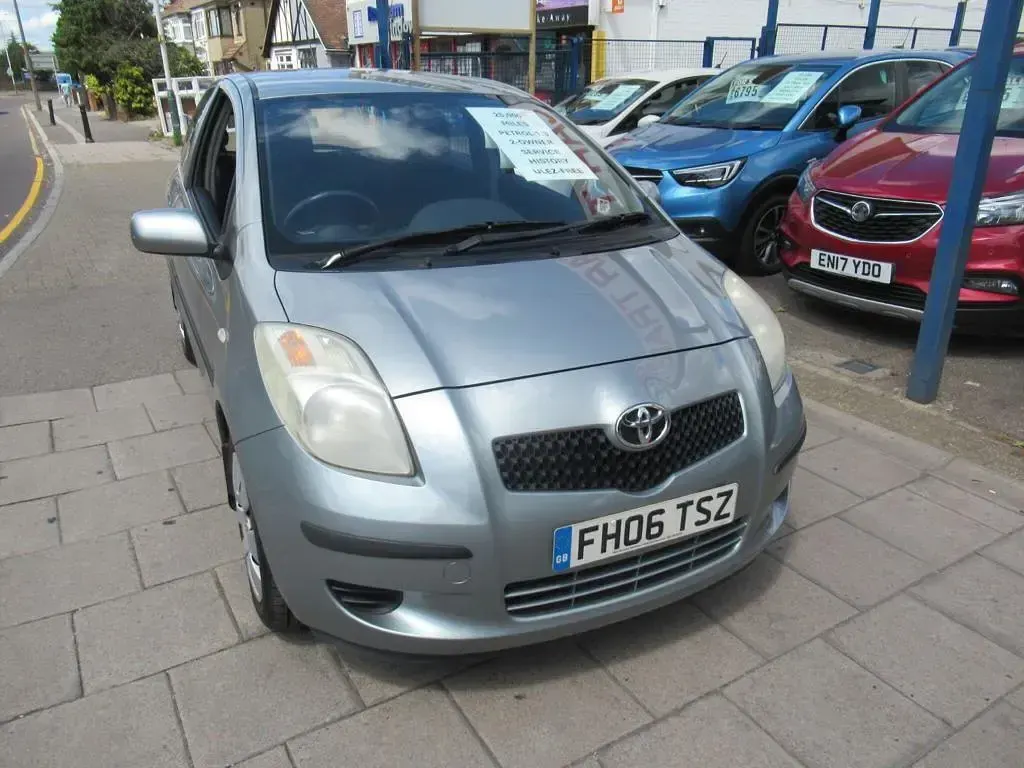 Used Toyota Yaris T3 2006 Silver Hatchback
