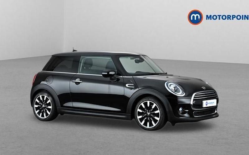 Używany Mini Cooper Exclusive 136 KM (100 kW) 2020 Hatchback