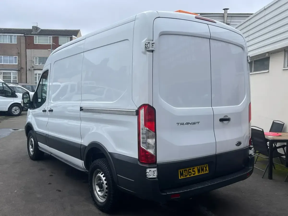 Used Ford Transit 155 HP (114 kW) 2016 White Van