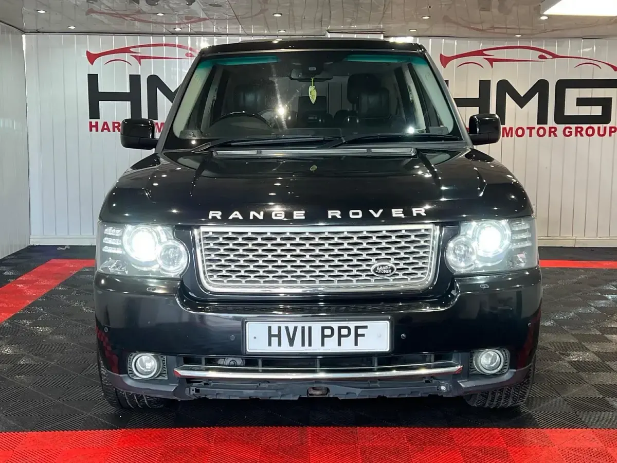 Used Land Rover Range Rover Vogue 313 HP (230 kW) 2011 Black SUV