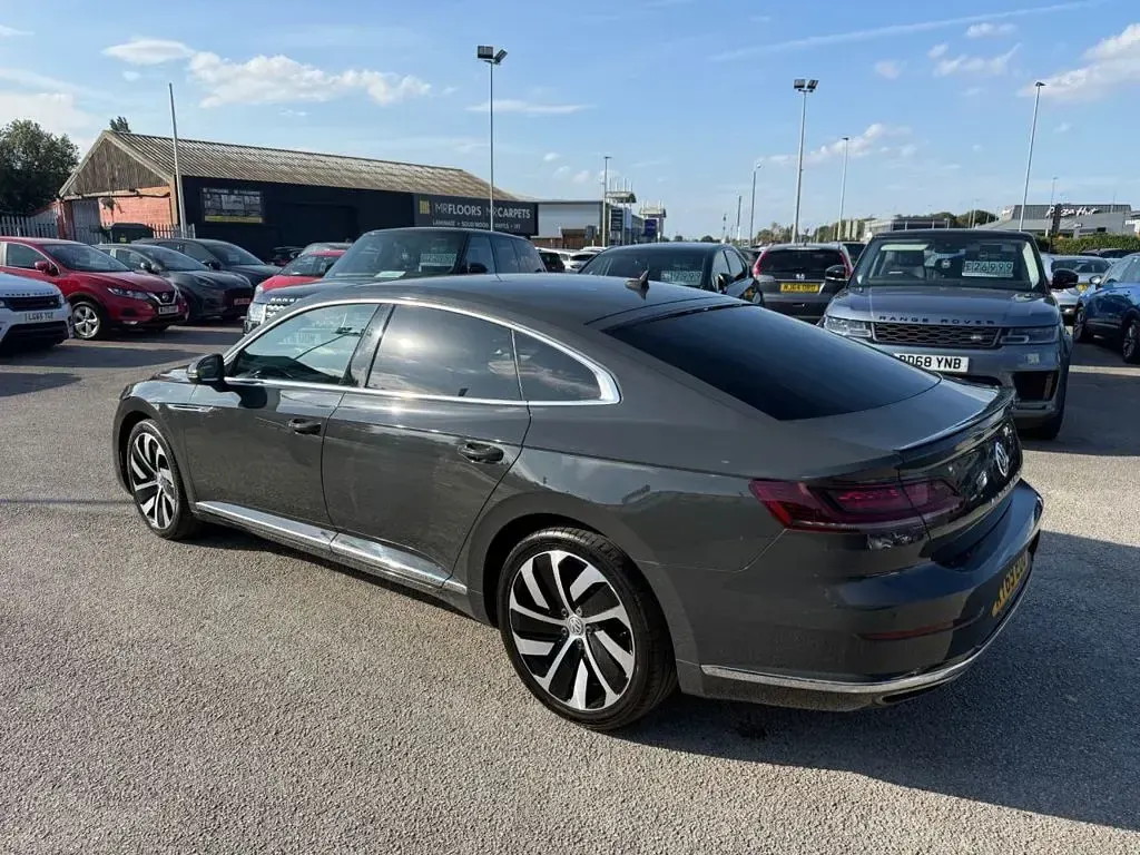 Used VW Arteon R-line 190 HP (139 kW) 2019 Grey Hatchback
