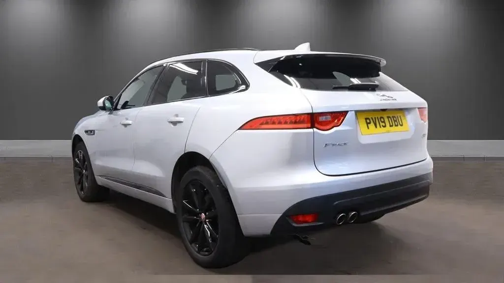 Used Jaguar F-Pace R-Sport 180 HP (132 kW) 2019 Silver SUV