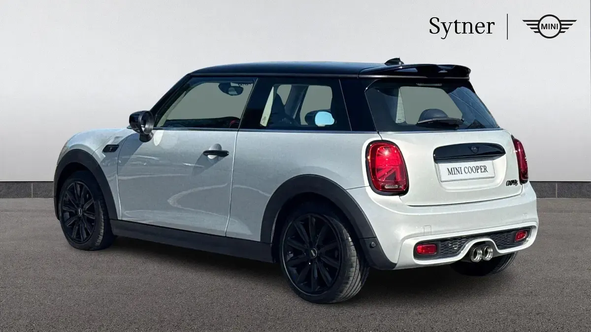 Used Mini Cooper S Exclusive 192 HP (141 kW) 2020 Silver Hatchback
