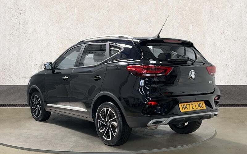 Used MG ZS Exclusive 111 HP (81 kW) 2023 Black Sedan