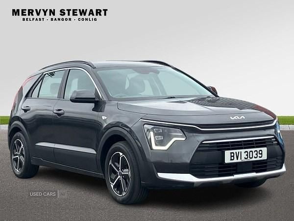 Begagnad Kia Niro 139 HK (102 kW) 2023 Grå SUV
