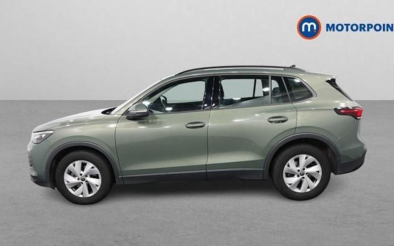 Used VW Tiguan 131 HP (96 kW) 2024 Green SUV