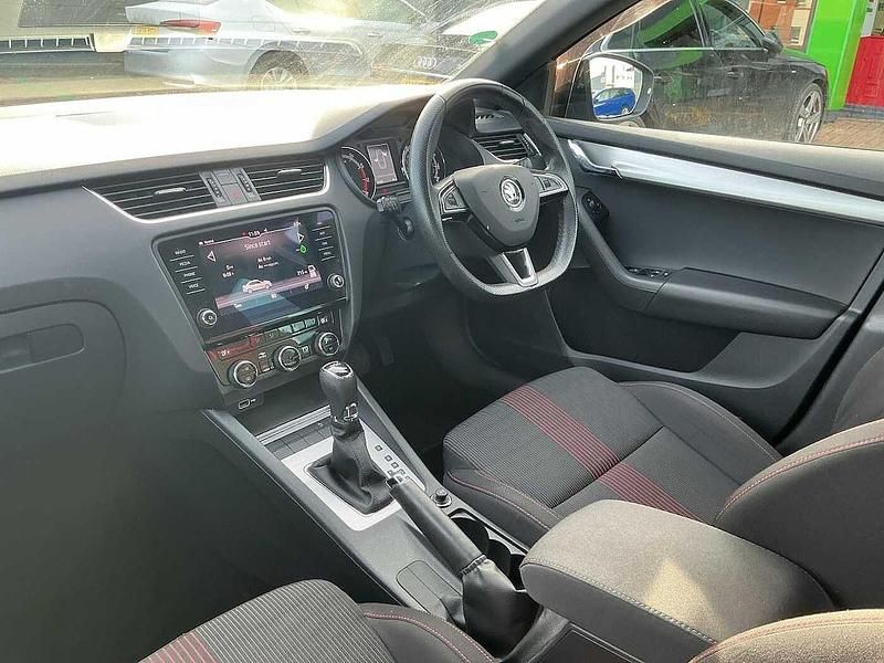 Used Skoda Octavia SportLine 110 HP (80 kW) 2019 Quartz grey metallic Hatchback