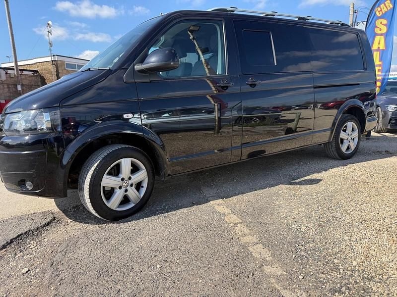 Second-hand VW Transporter Highline 180 CP (132 kW) 2014 Negru Van