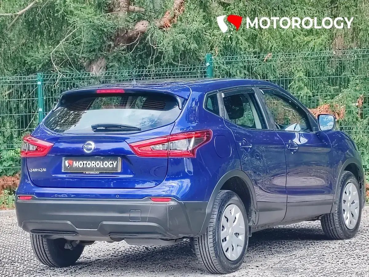 Used Nissan Qashqai S 115 HP (84 kW) 2018 Blue SUV