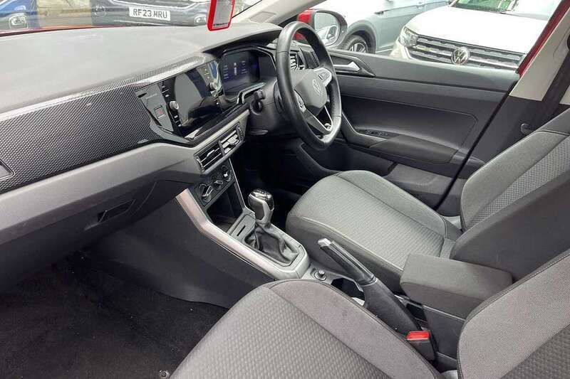 Image 2/4