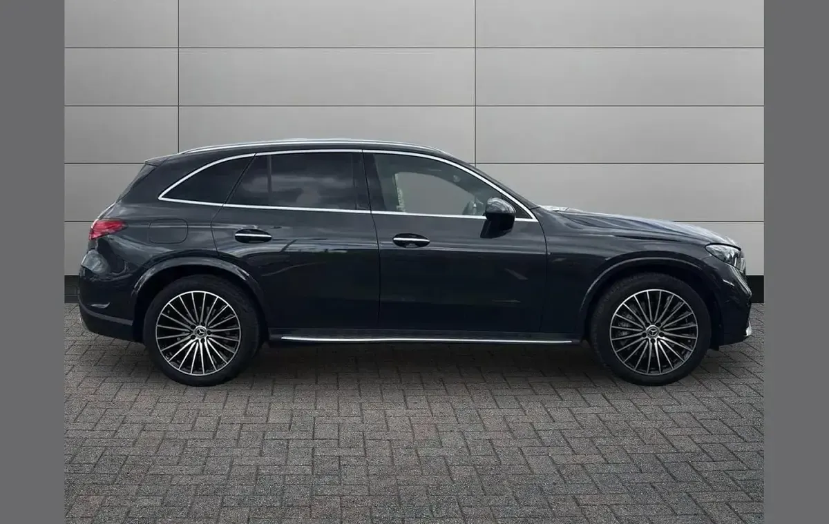 Used Mercedes GLC300 AMG Line Premium Plus 265 HP (194 kW) 2024 Grey SUV