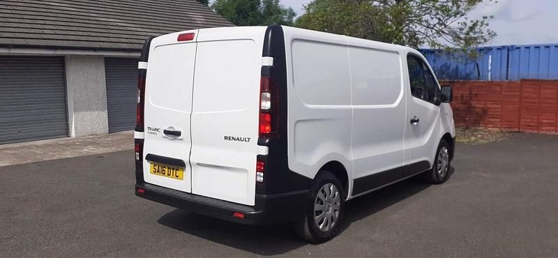 Używany Renault Trafic Business 2016 Biały Minivan