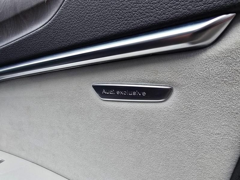 Used Audi A7 Sportback Exclusive 204 HP (150 kW) 2020 Purple Hatchback