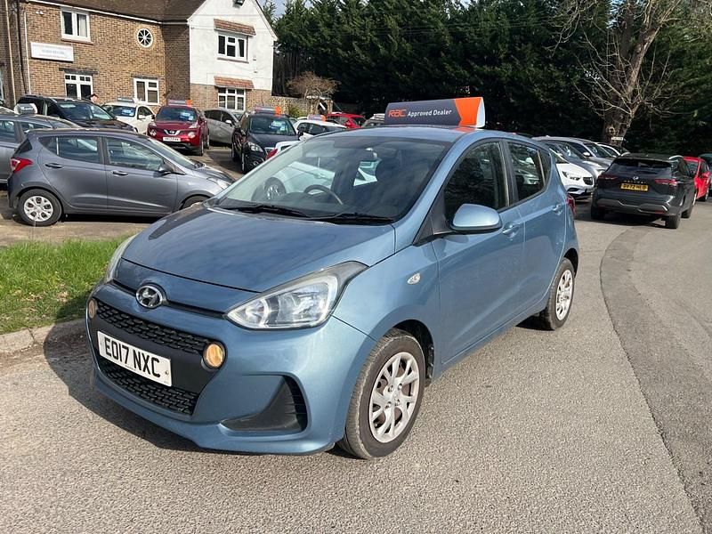 Used Hyundai i10 SE 87 HP (63 kW) 2017 Blue Hatchback