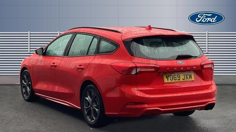 Used Ford Focus ST-Line 150 HP (110 kW) 2019 Red Estate