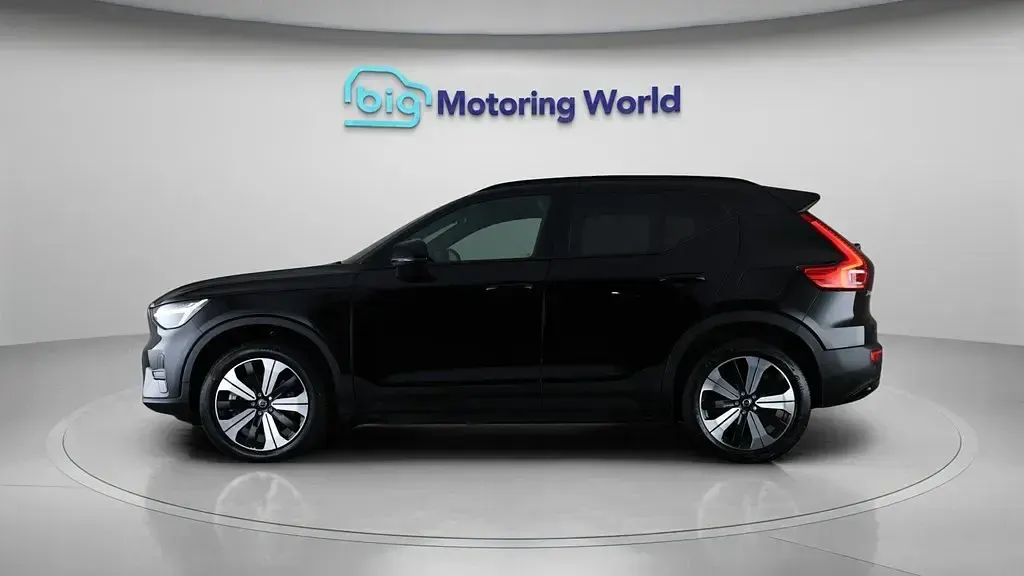 Używany Volvo XC40 Core 169 kW (231 KM) 2023 SUV