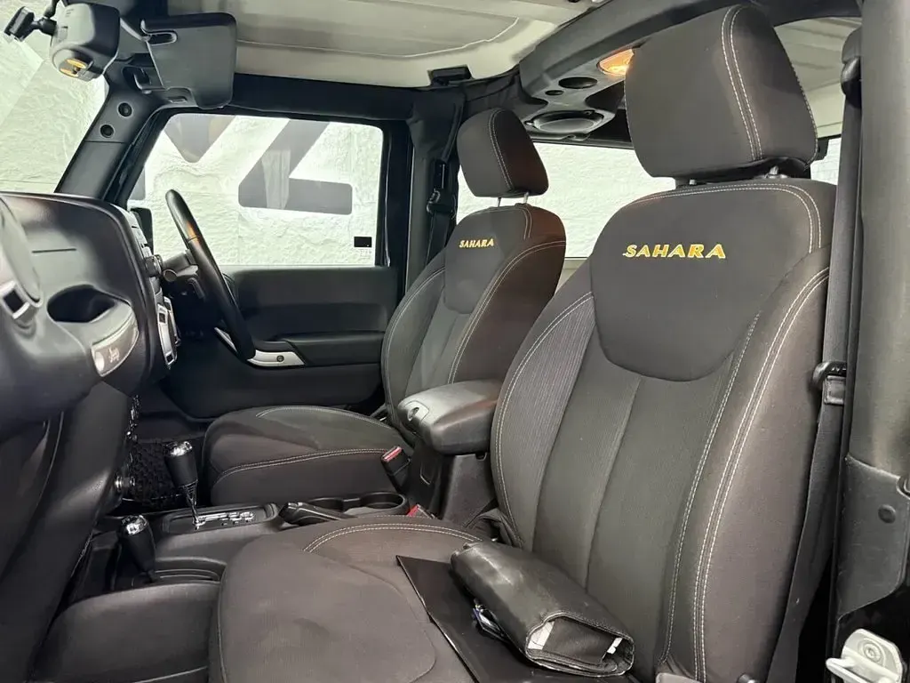 Used Jeep Wrangler Sahara 197 HP (144 kW) 2013 Black SUV