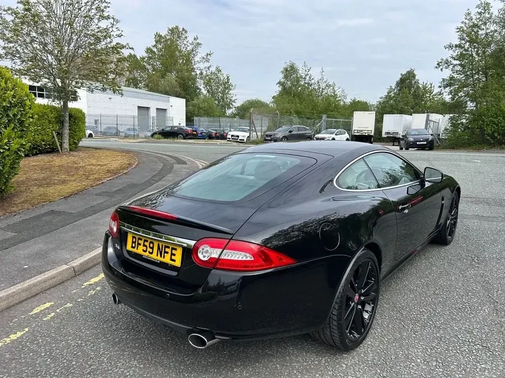 Usado Jaguar XK Portfolio 385 HP (283 kW) 2009 Preto Coupé