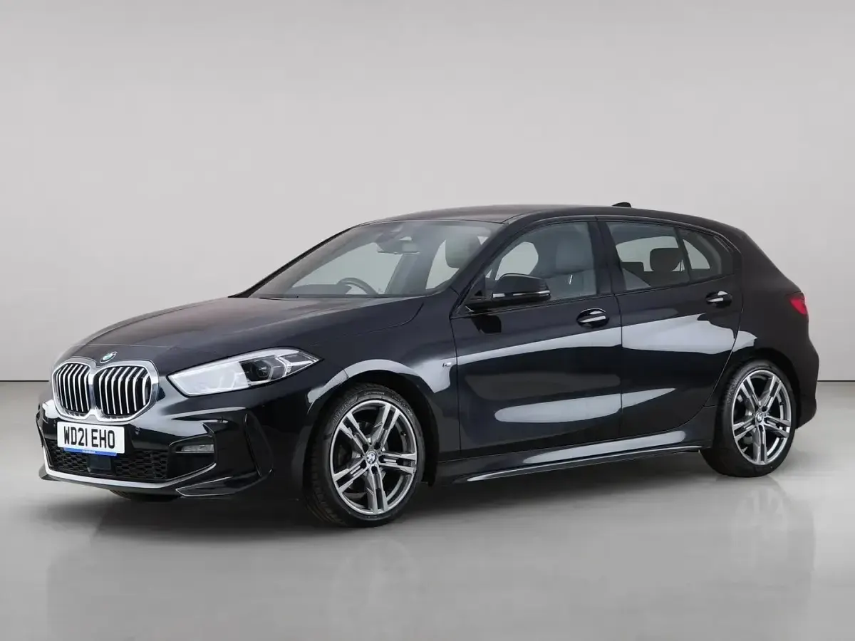 Used BMW 118 M Sport 136 HP (100 kW) 2021 Black Hatchback