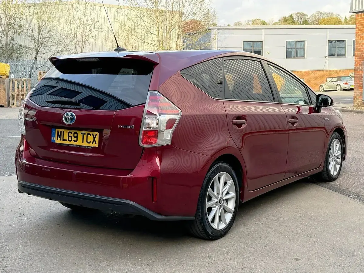 Used Toyota Prius+ Plus 136 HP (100 kW) 2019 Red MPV