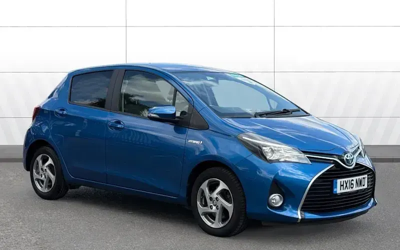 Used Toyota Yaris 101 HP (74 kW) 2016 Hatchback