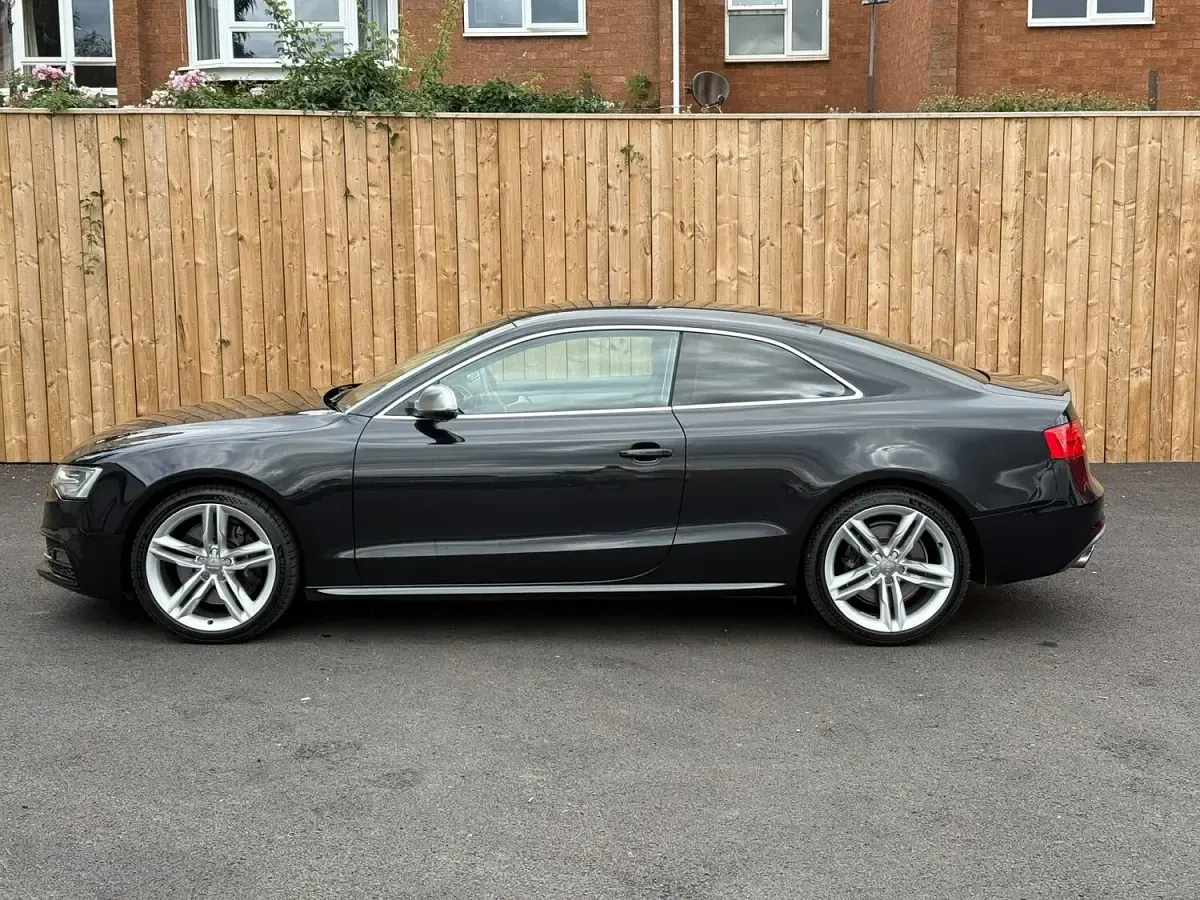 Used Audi S5 Comfort 333 HP (244 kW) 2013 Black Coupe
