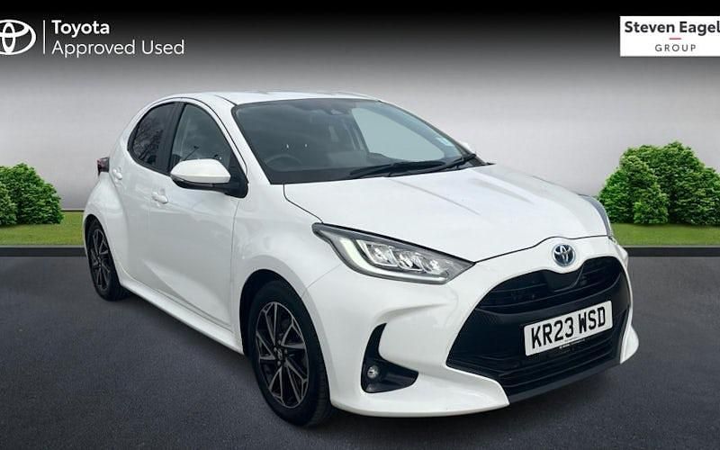 Used Toyota Yaris Hybrid Design 116 HP (85 kW) 2026 Hatchback