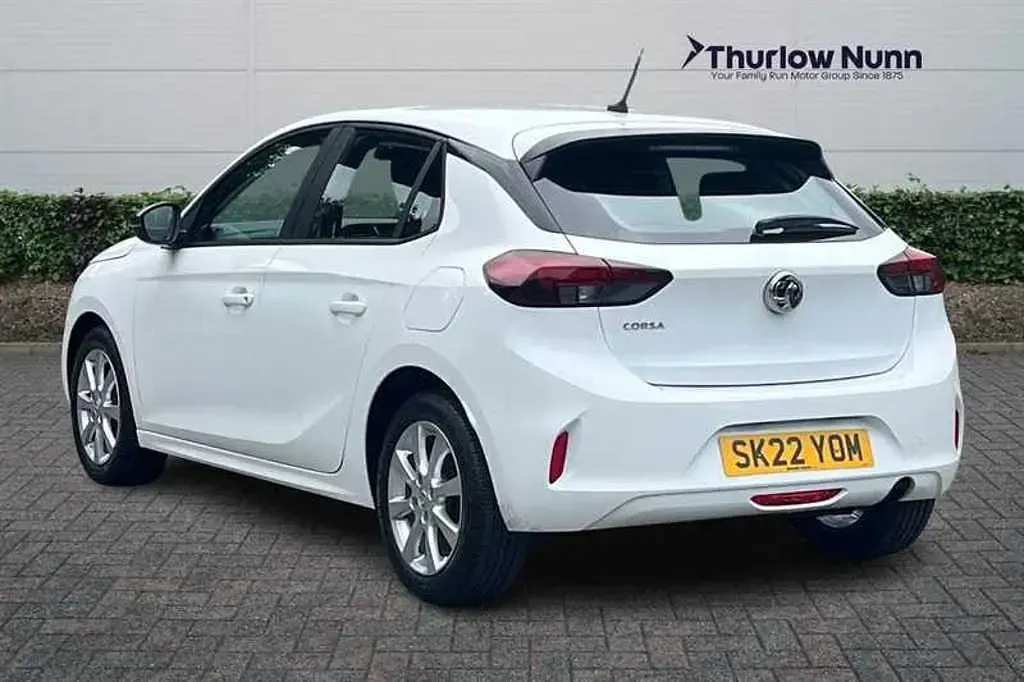 Used Vauxhall Corsa Edition 75 HP (55 kW) 2022 White Hatchback