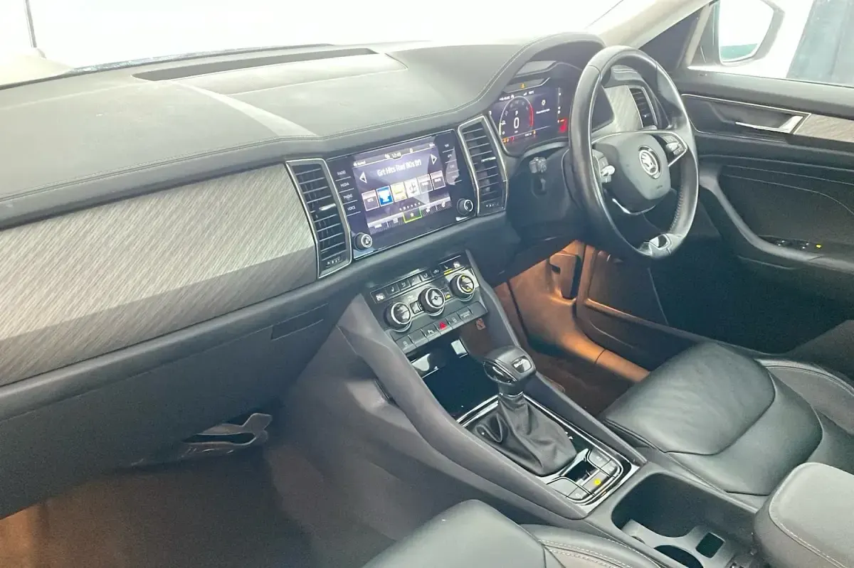 Used Skoda Kodiaq SE L Executive 150 HP (110 kW) 2023 Grey SUV