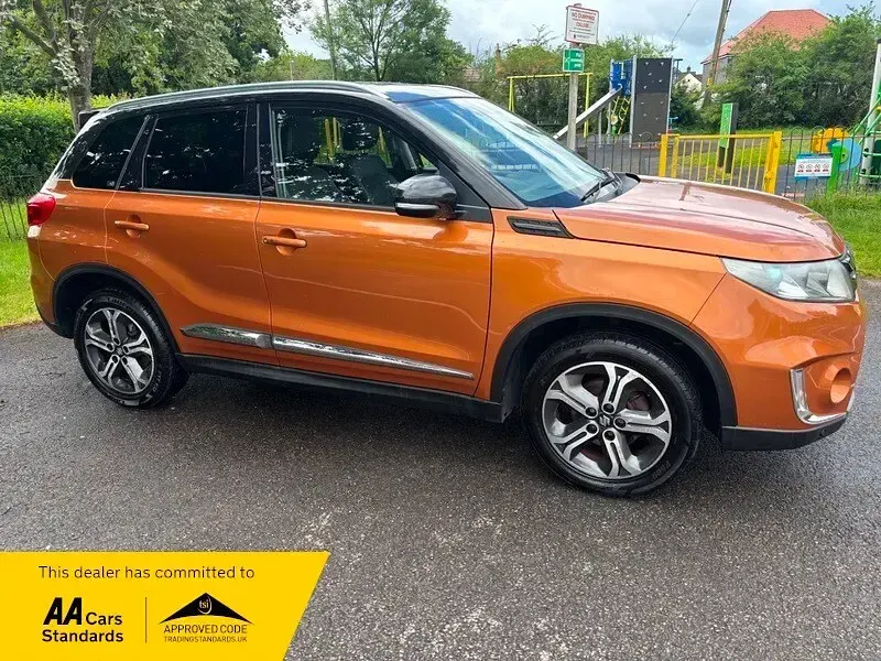 Used Suzuki Grand Vitara SZ5 106 HP (77 kW) 2015 Orange/black SUV