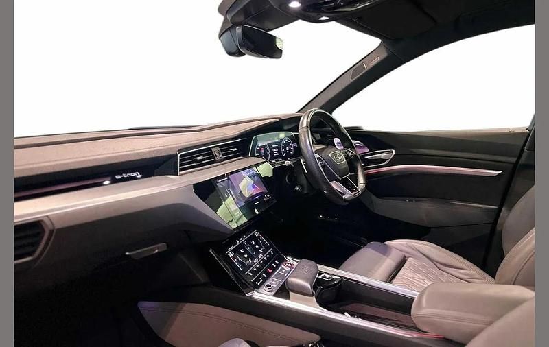 Used Audi e-tron Sportback Comfort 369 kW (503 HP) 2021 Blue SUV