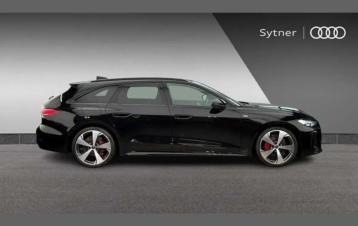 Used Audi A5 Advanced 200 HP (147 kW) 2025 Black Estate