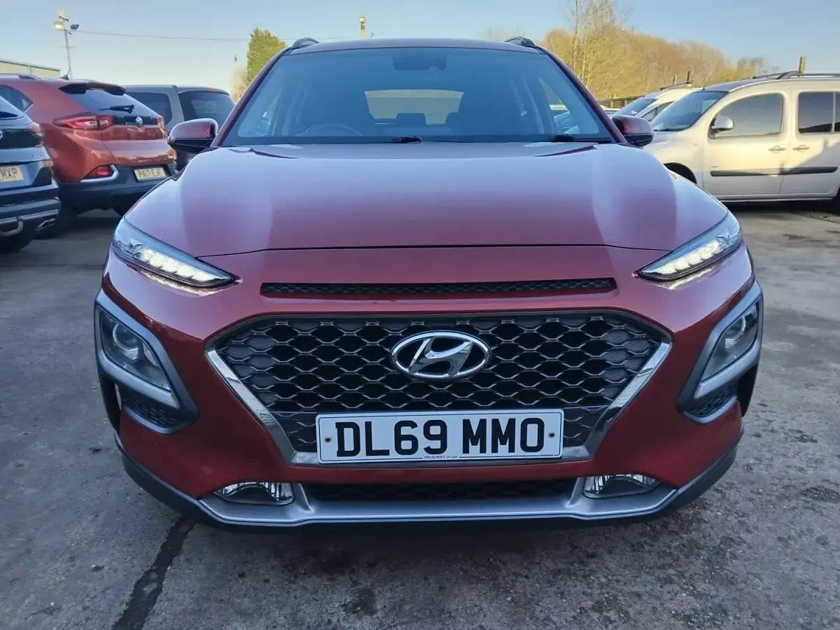 Used Hyundai Kona Premium 141 HP (103 kW) 2019 Red SUV